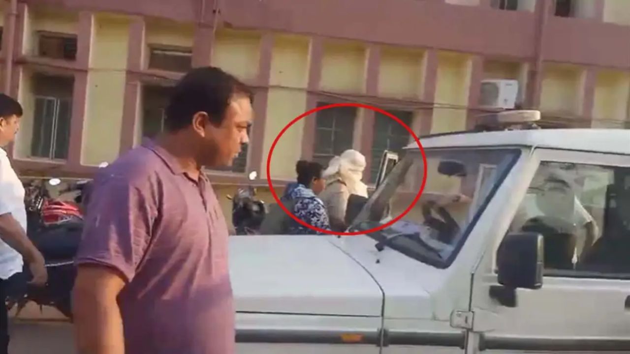 Mahasamund Crime News: बागबाहरा में ‘बासमती बाबा’ गिरफ्तार, दुष्कर्म के गंभीर आरोपों में दर्ज हुई एफआईआर