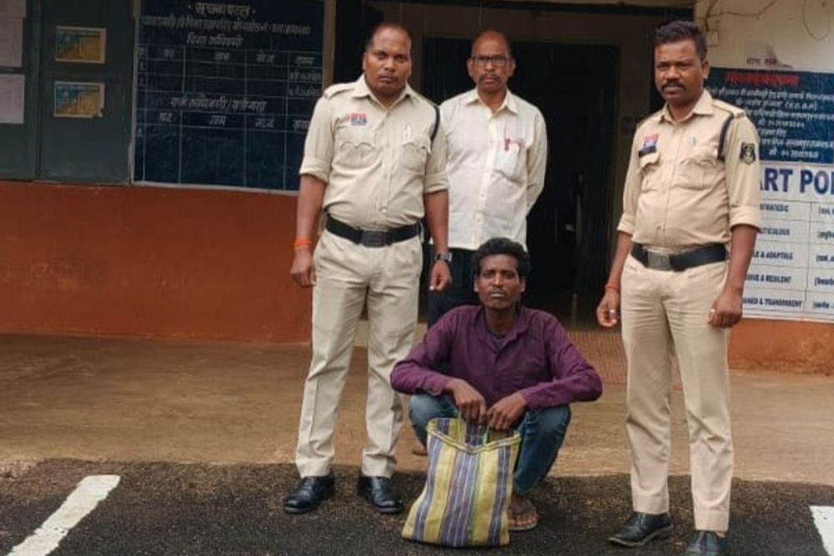 CG Balrampur News: पकड़ी गई पत्नी को देखकर खोया आपा, सामरीपाठ में पति ने की निर्मम हत्या