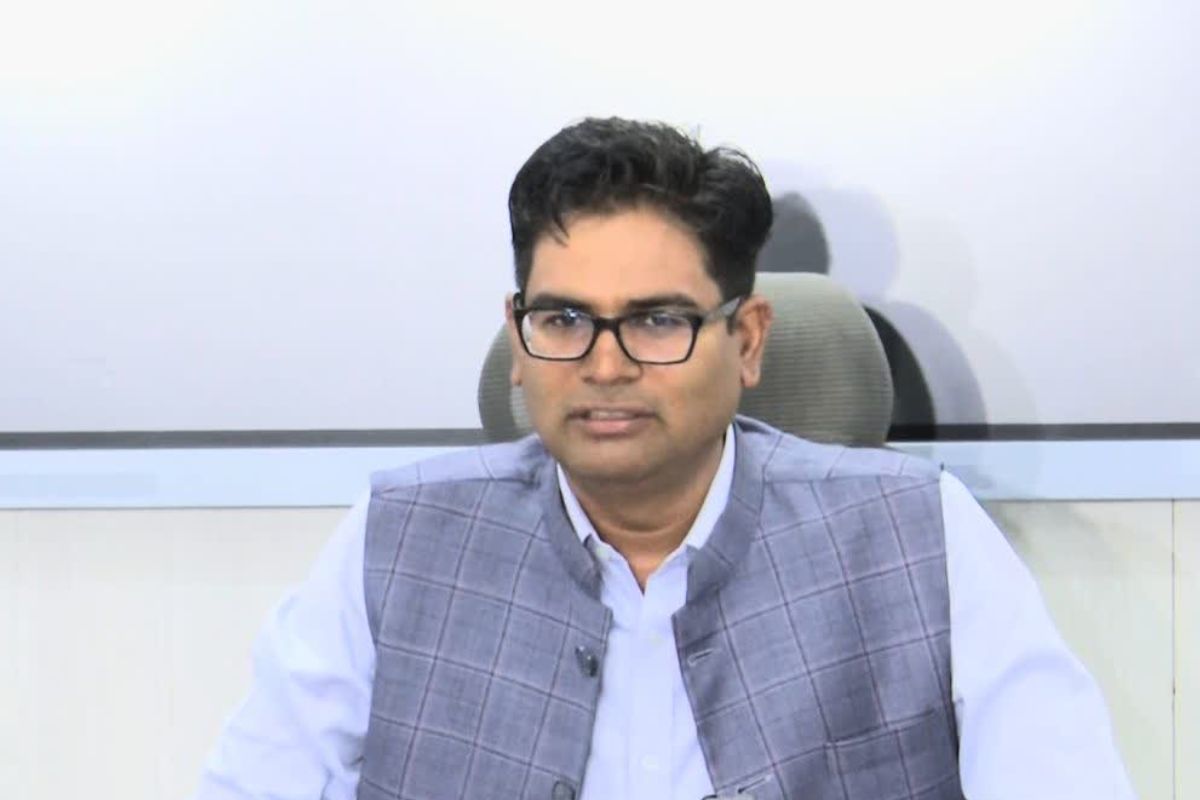 CG News: अंबिकापुर मेडिकल कॉलेज अस्पताल पर सियासत तेज: ओपी चौधरी ने कांग्रेस को ठहराया जिम्मेदार, टीएस सिंहदेव ने पलटवार किया