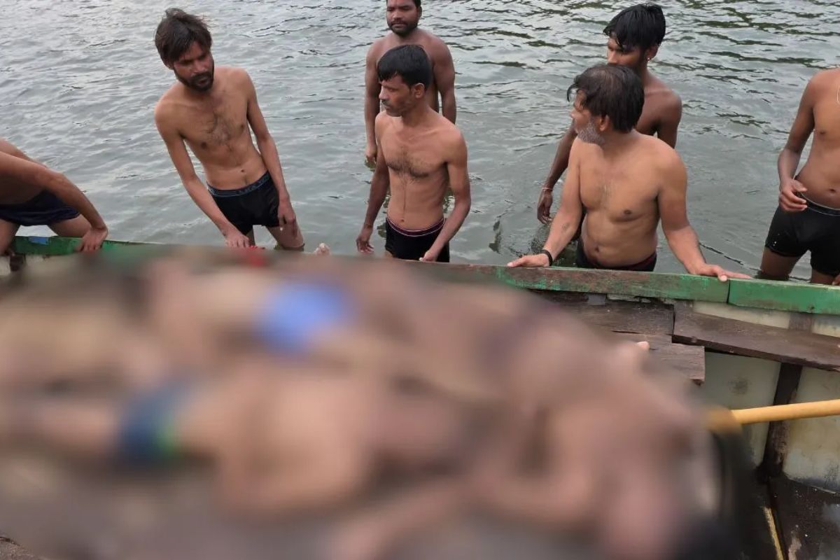 Jabalpur Accident News: नर्मदा में नहाना पड़ा भारी! तीन दोस्तों की डूबने से दर्दनाक मौत, तीन घंटे बाद मिले शव