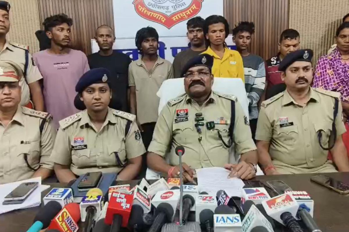 CG News: घर में घुसकर महिला की गोली मारकर हत्या, जांच में निकला प्रेम प्रसंग और सुपारी किलिंग का खुलासा