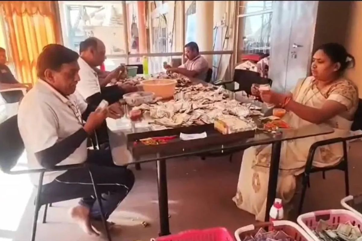 Ujjain News: महाकाल मंदिर के दान पर पारदर्शिता की पहल, महापौर ने कलेक्टर को लिखा पत्र