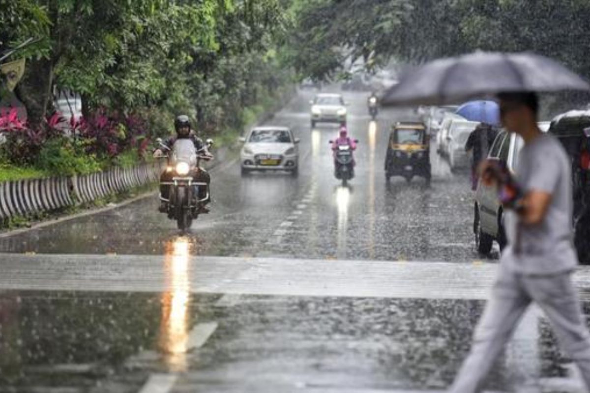 CG Weather Update: बंगाल की खाड़ी में सिस्टम एक्टिव, पूरे प्रदेश में अगले 5 दिन बरसेंगे बादल