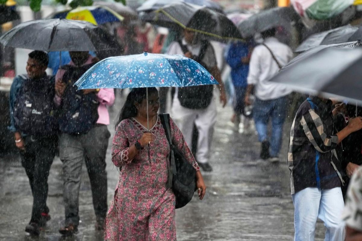 CG Weather Update: रायपुर समेत पूरे प्रदेश में झमाझम बारिश, कई इलाकों में जलभराव, 8 जुलाई से मौसम बदलने के संकेत