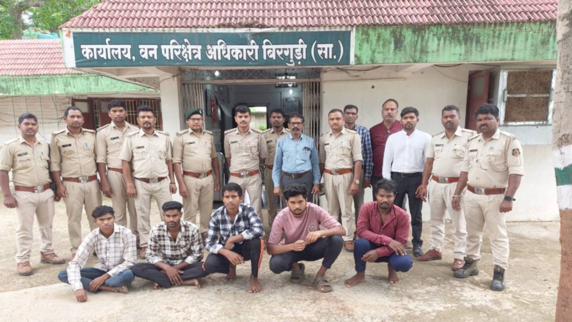 Kanker News: जंगल में वन्यजीवों का शिकार पड़ा भारी, वन विभाग ने चार आरोपियों को दबोचा