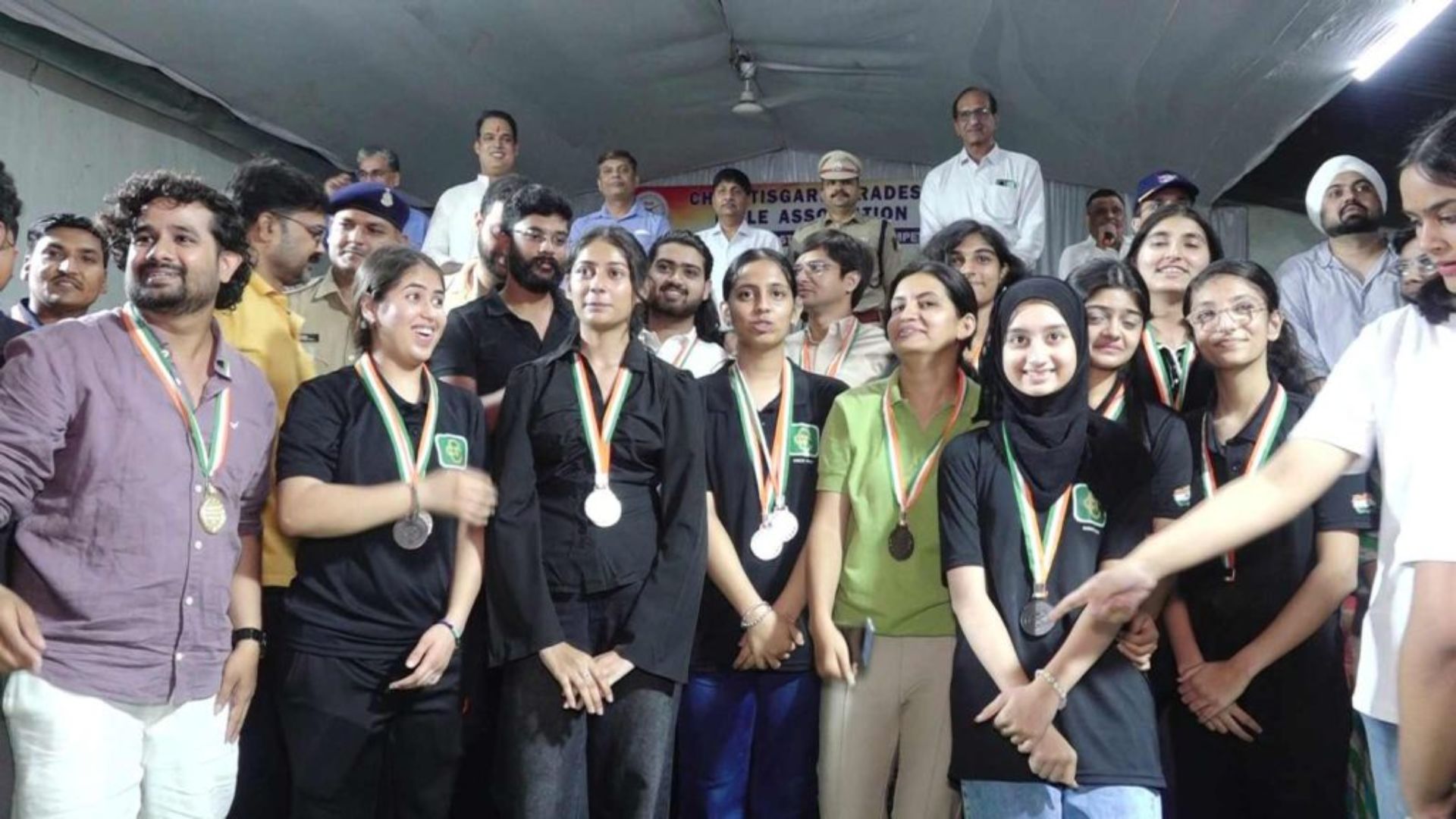 Raipur News: सैकड़ों निशानेबाजों ने दिखाया सटीक निशाना, राज्य शूटिंग मीट का भव्य समापन