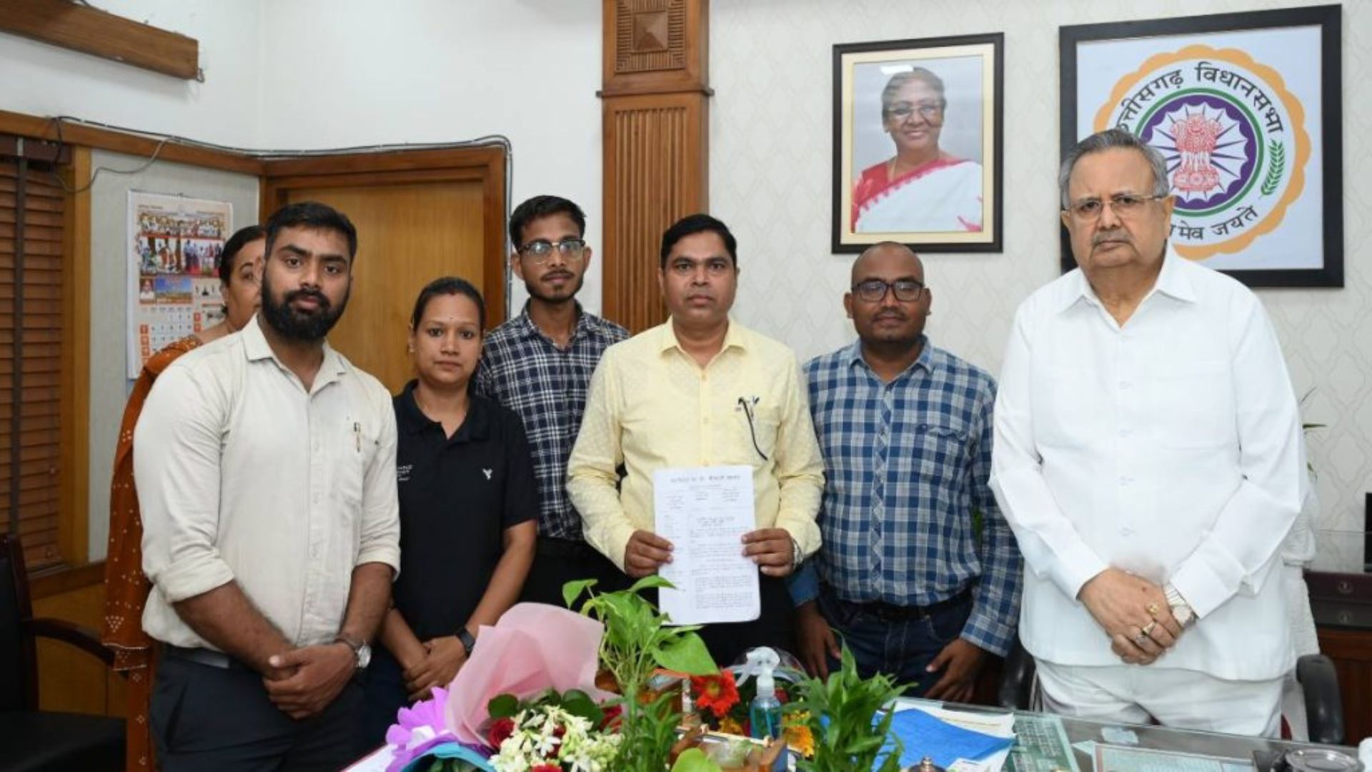 Raipur News: लंबित भर्तियों को लेकर बेरोजगारों की गुहार, बोले- देरी से प्रभावित हो रही आयु सीमा