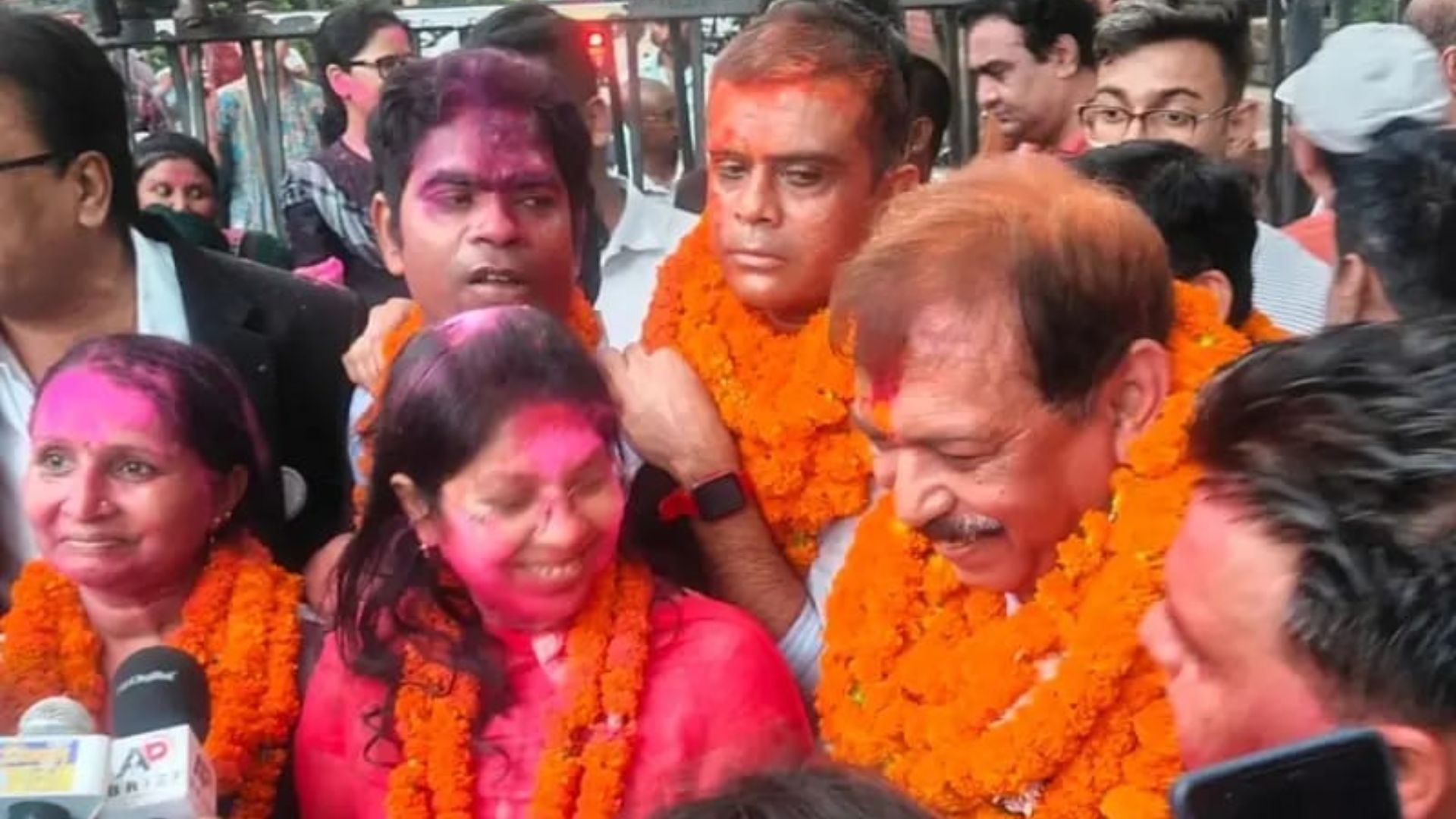 Bilaspur News: जिला अधिवक्ता संघ चुनाव में अनुराग बाजपेयी का दबदबा, अध्यक्ष पद पर बड़ी जीत