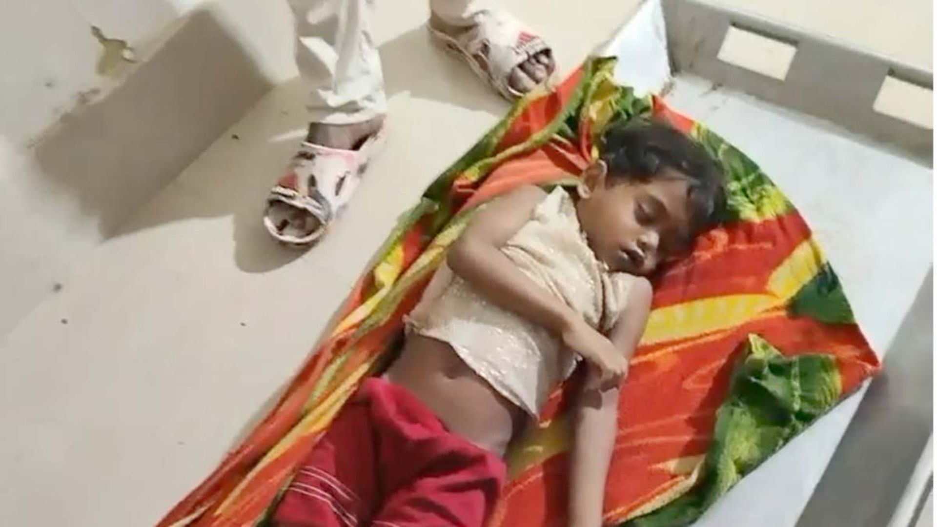 Kondagaon News : कोंडागांव में दर्दनाक हादसा: सुरक्षा इंतजामों के अभाव में नाले में गिरी मासूम, गई जान