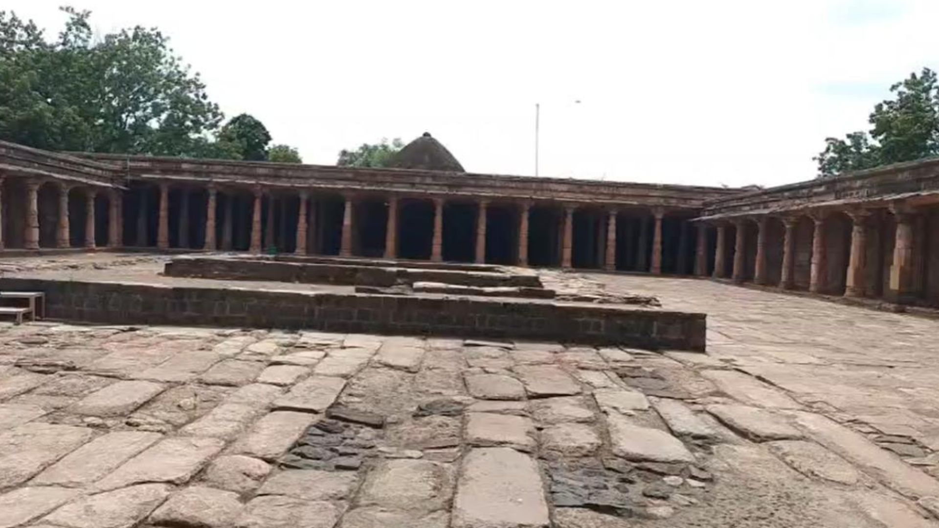 Dhar News: भोजशाला पर सुप्रीम कोर्ट की सुनवाई: मुस्लिम पक्ष को आंशिक राहत, हिंदू पक्ष ने फैसले का किया स्वागत
