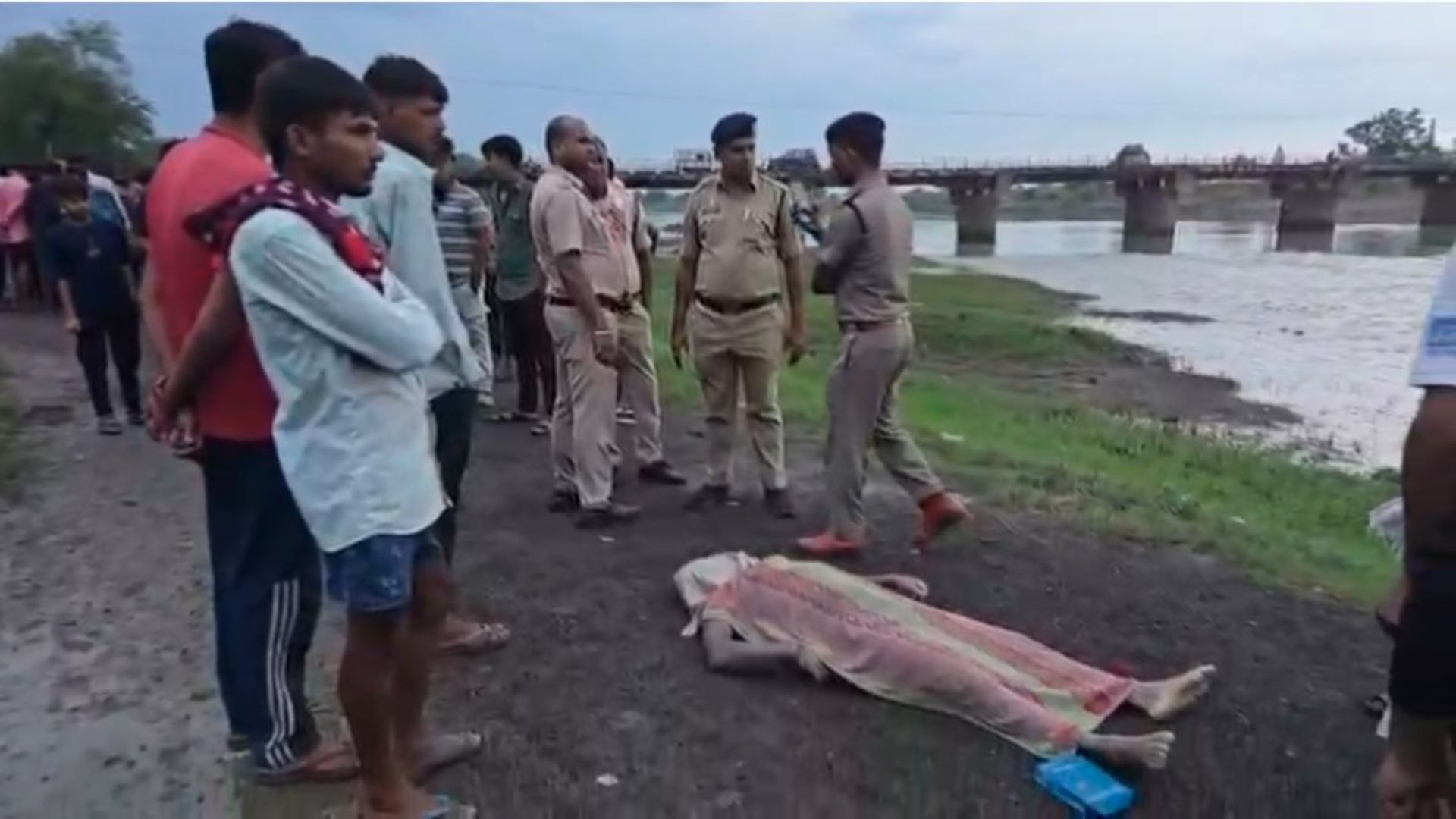 Raipur News: बेंद्री डैम में मछली पकड़ना पड़ा भारी, गहरे पानी में डूबा युवक; सर्च ऑपरेशन के बाद मिला शव
