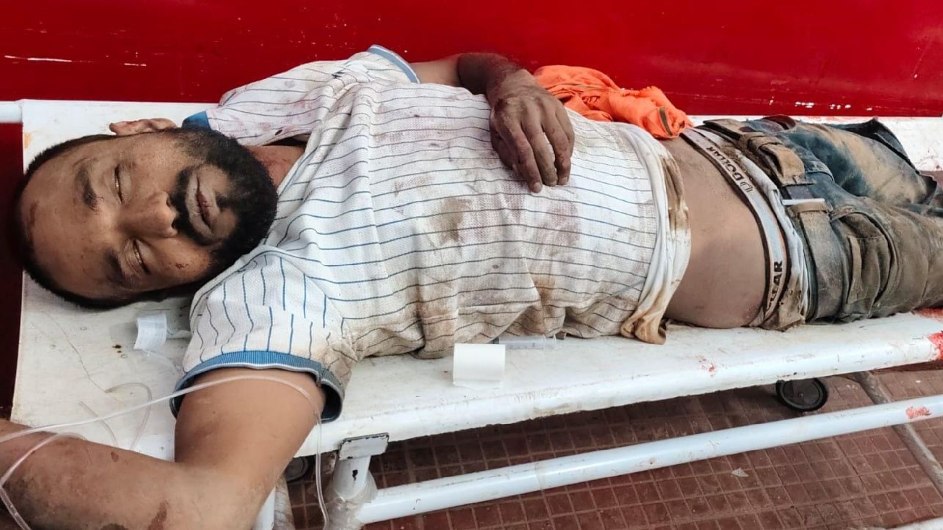 Surajpur News: प्रतापपुर में युवक की हत्या से सनसनी, परिजनों ने आरोपियों की गिरफ्तारी की उठाई मांग