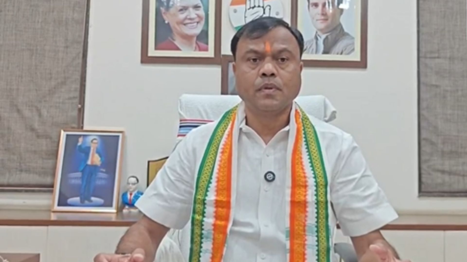 Raipur News : अगस्त का राशन कई दुकानों तक नहीं पहुंचा, शक्कर-चना और गुड़ की कमी पर दीपक बैज ने उठाए सवाल