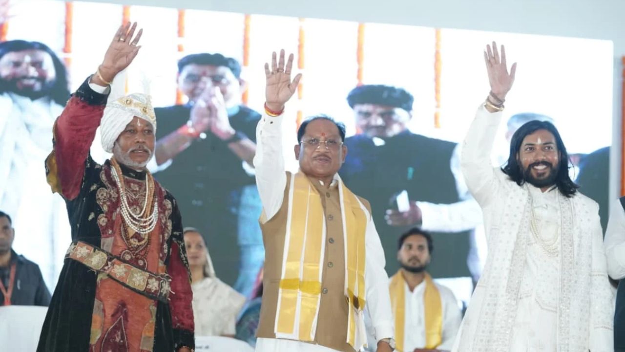 Chhattisgarh News: बाबा गुरु घासीदास के आदर्शों पर आगे बढ़ेगी सरकार, CM साय ने गिनाईं विकास योजनाएं, विकास कार्यों की घोषणा