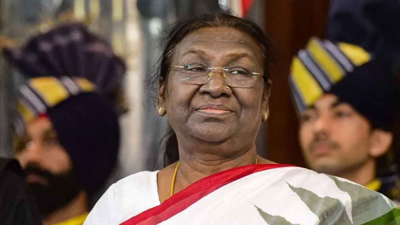 Draupadi Murmu Visit: बस्तर दशहरा में शामिल होंगी राष्ट्रपति द्रौपदी मुर्मु, जगदलपुर के लालबाग मैदान में होगा कार्यक्रम