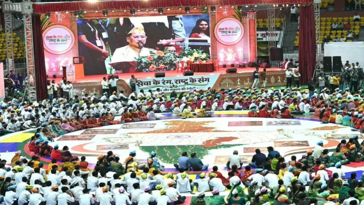 CG News: PM मोदी के 25 साल पूरे होने पर रायपुर में भव्य समारोह, CM साय बोले- विकसित भारत के साथ बनाएंगे विकसित छत्तीसगढ़