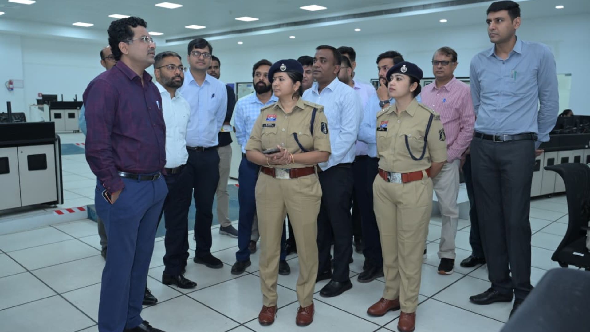 Raipur News: यातायात, महिला सुरक्षा और स्वच्छता पर प्रशासन का फोकस, ITMS वार रूम को सेंटर फॉर गुड गवर्नेंस बनाने के निर्देश