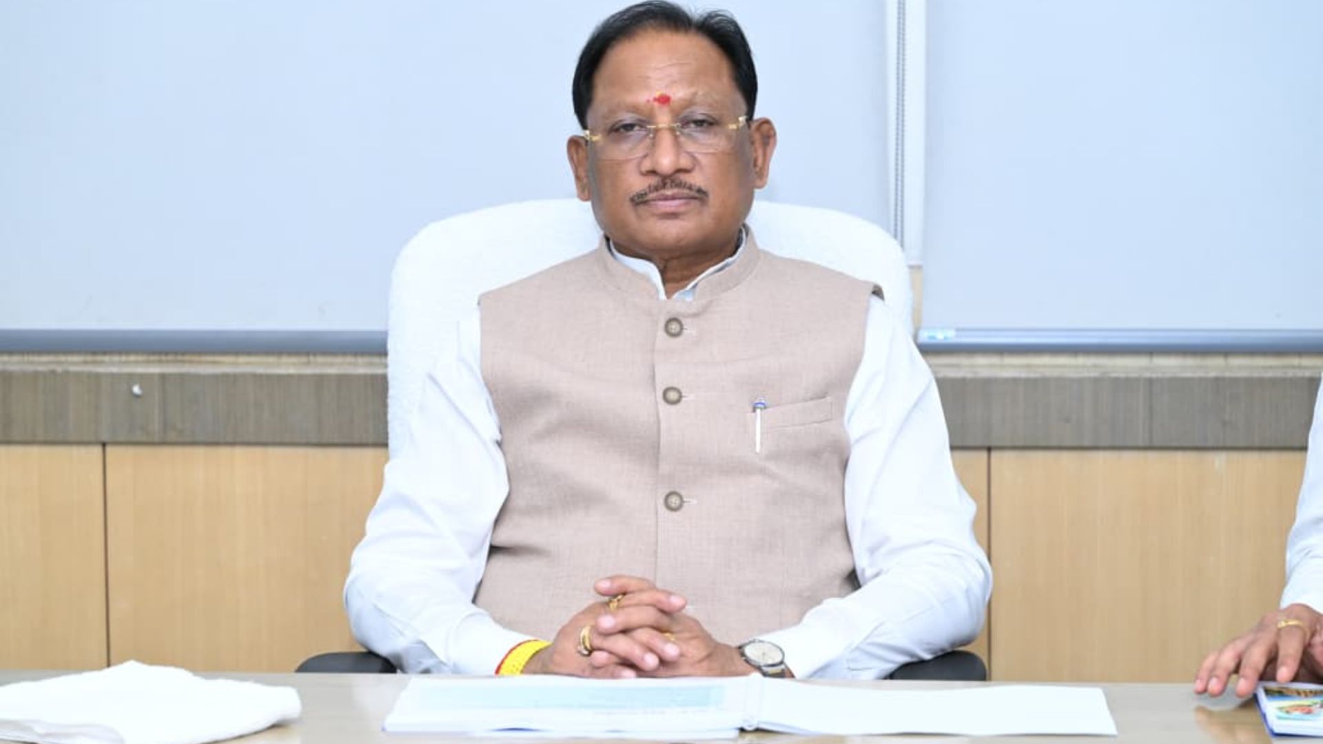 Chhattisgarh Latest News: जशपुर के 16 गांवों को मिलेगी बेहतर बिजली आपूर्ति, समडमा में 33/11 केवी सब स्टेशन से लो वोल्टेज की समस्या दूर होने की उम्मीद
