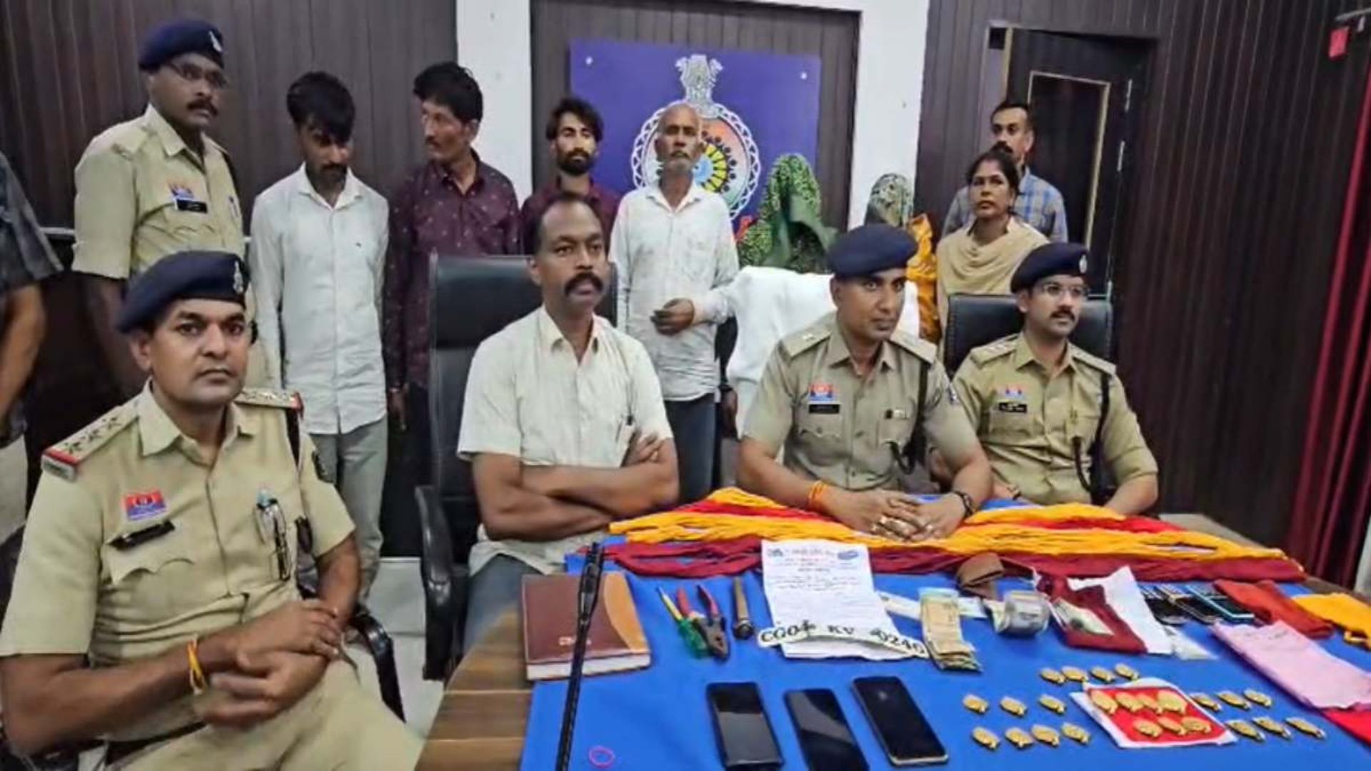 Durg News: पाटन में नकली सोने से लाखों की धोखाधड़ी, पुलिस ने अंतरराज्यीय गिरोह के 6 सदस्यों को पकड़ा
